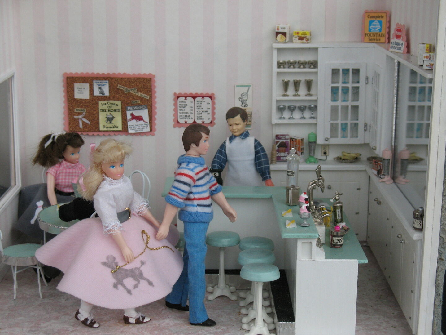 IceCreamParlor.jpg